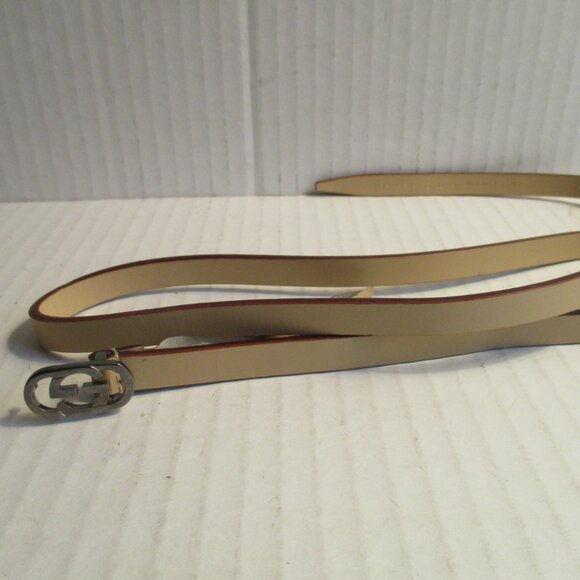 *GUCCI Beige Tan Thin Leather Belt GG Logo Buckle